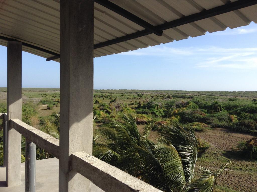 Lagoon Inn Hambantota Exterior photo